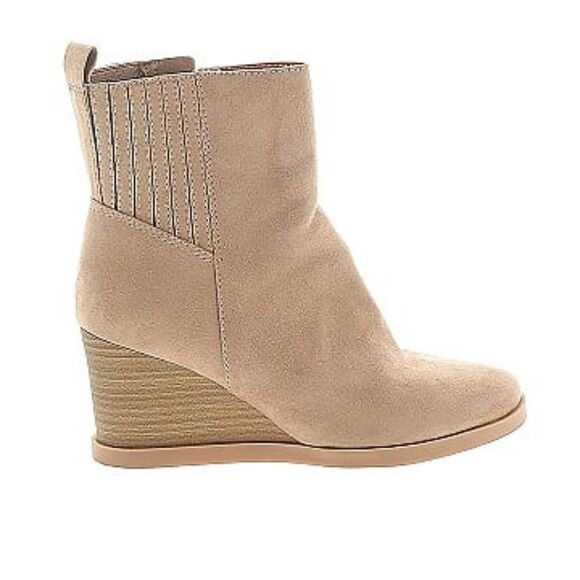 Universal Threads solid tan womens boots size 6 nwt side zip carmel booties boot - Picture 7 of 17